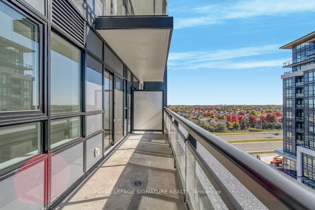 395 Dundas Street Unit 620 photo 22