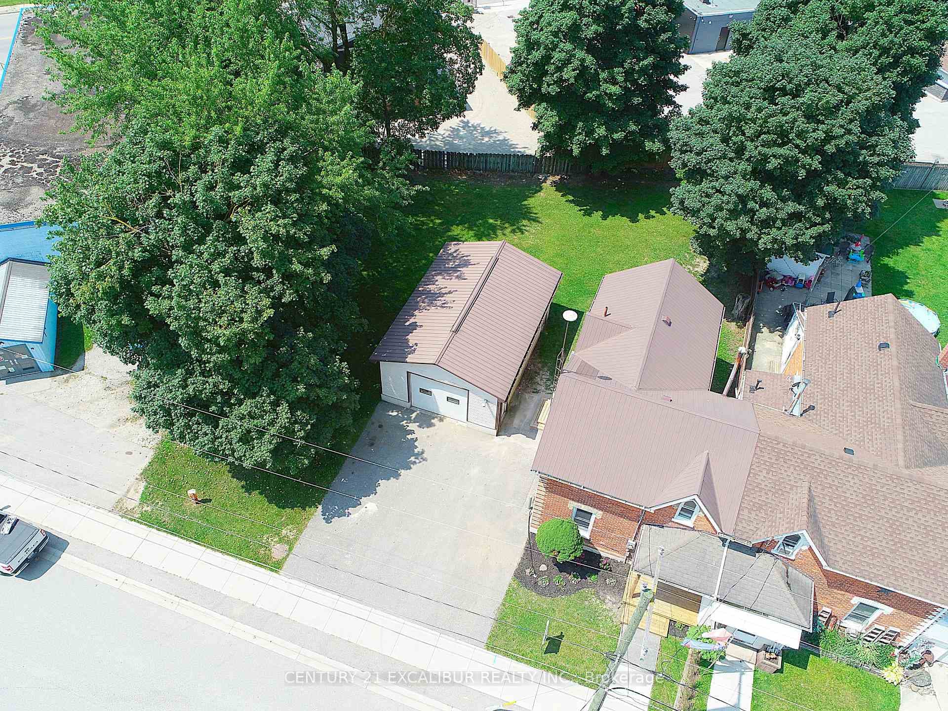 272 Isabella Street photo 9