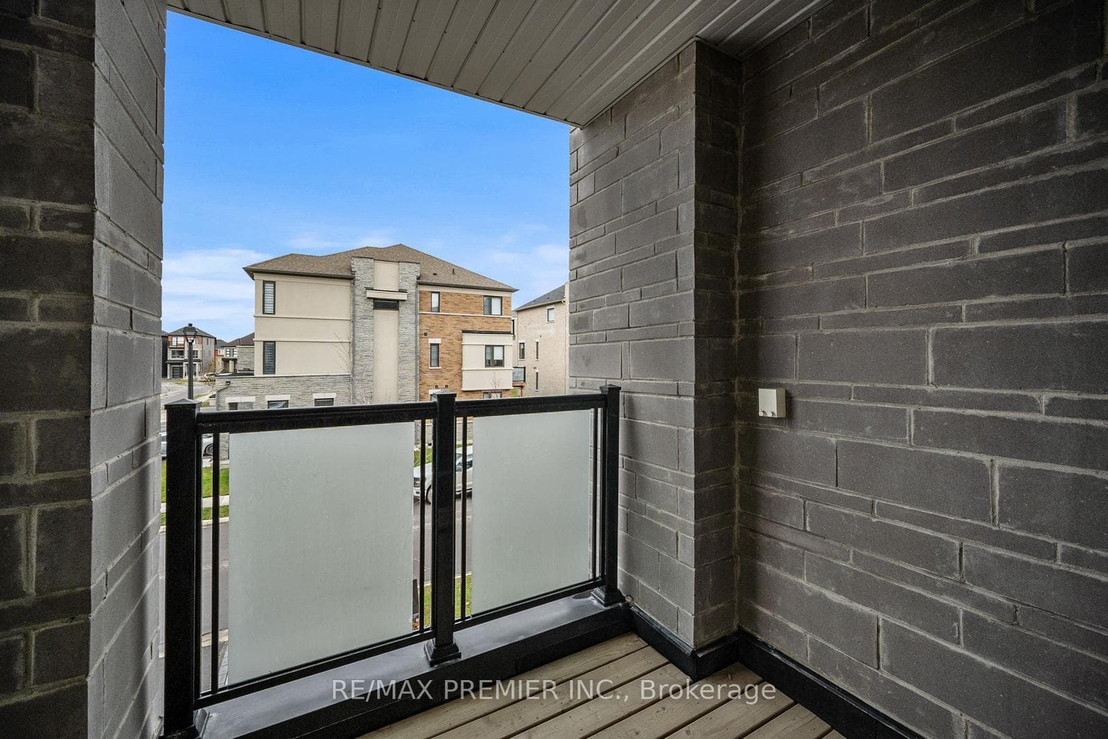229 Vermont Avenue photo 22