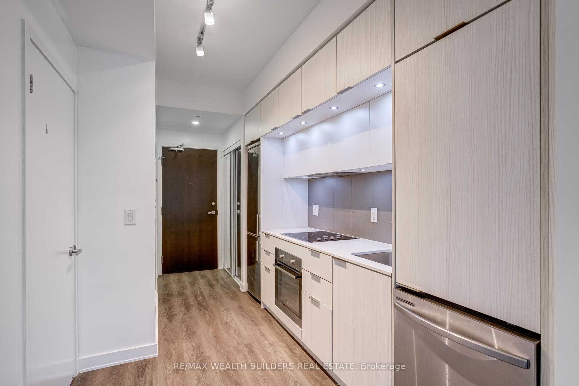 55 Regent Park Boulevard Unit 606 photo 10