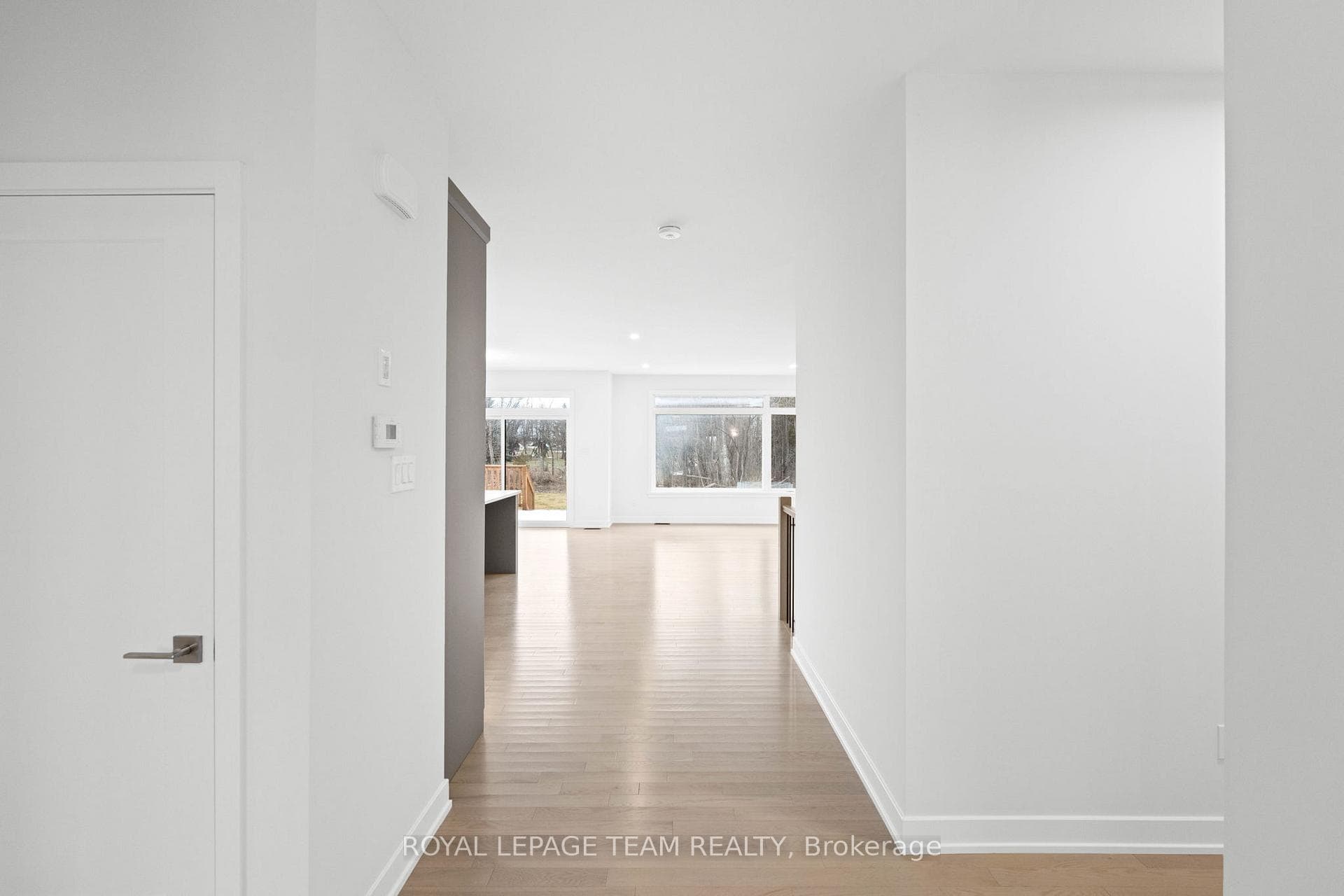295 WOOD Avenue photo 8