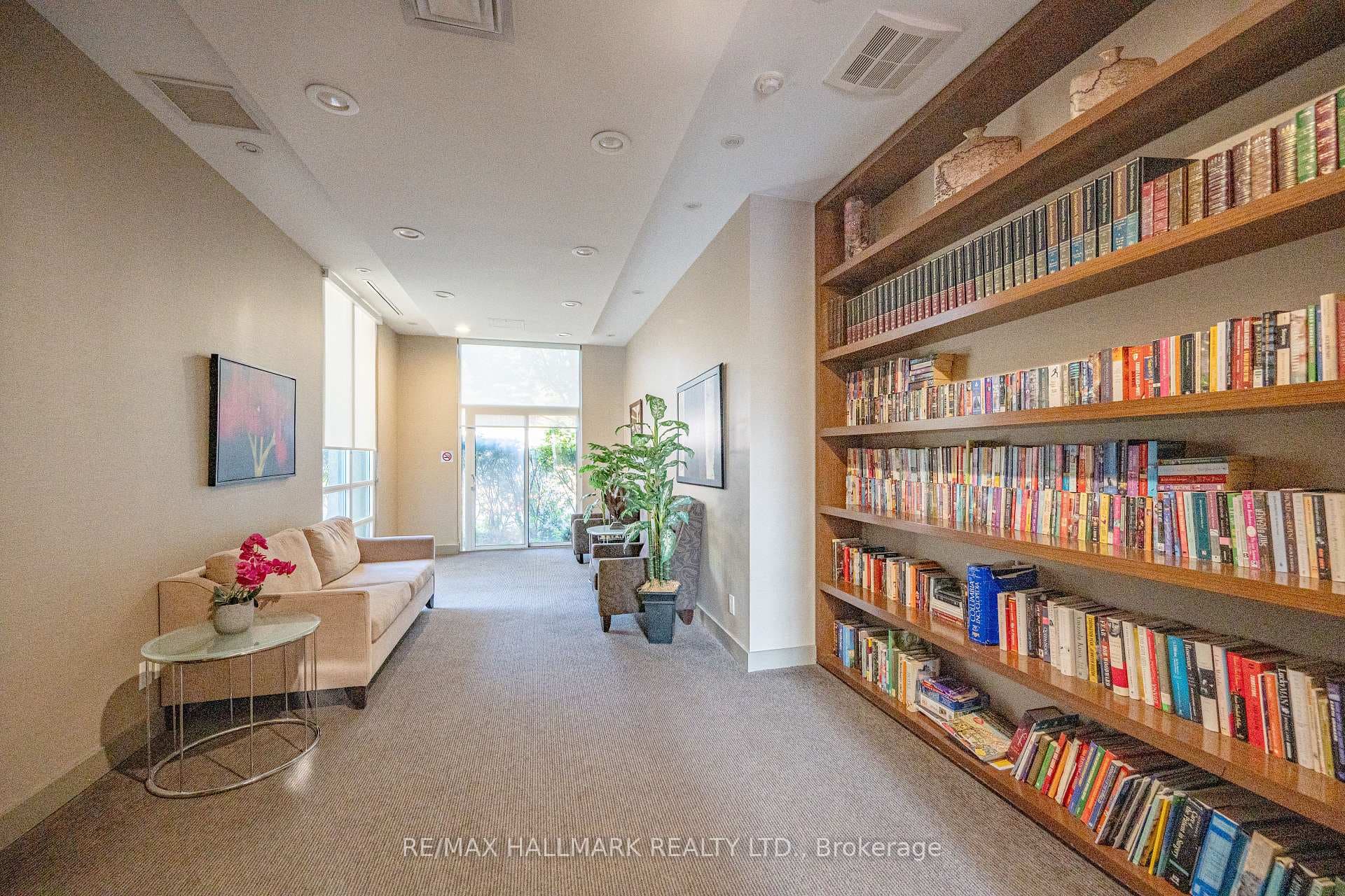 LIBRARY - COMMON AREA