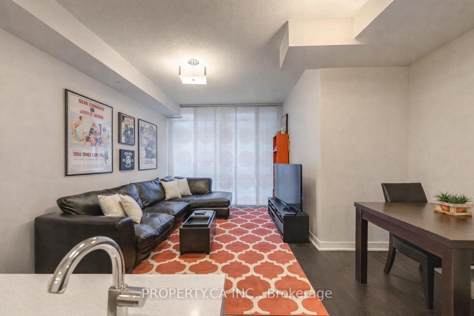 90 Park Lawn Road Unit 1502 photo 4