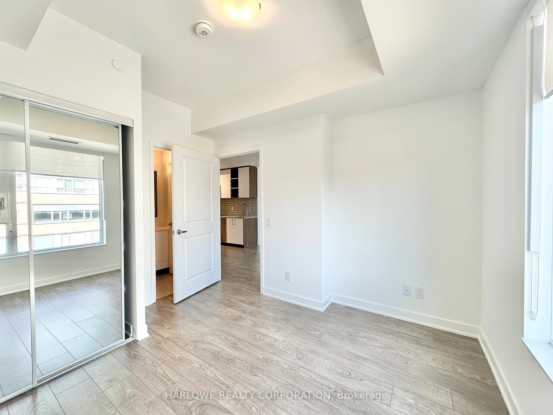 543 Richmond Street Unit 608 photo 13