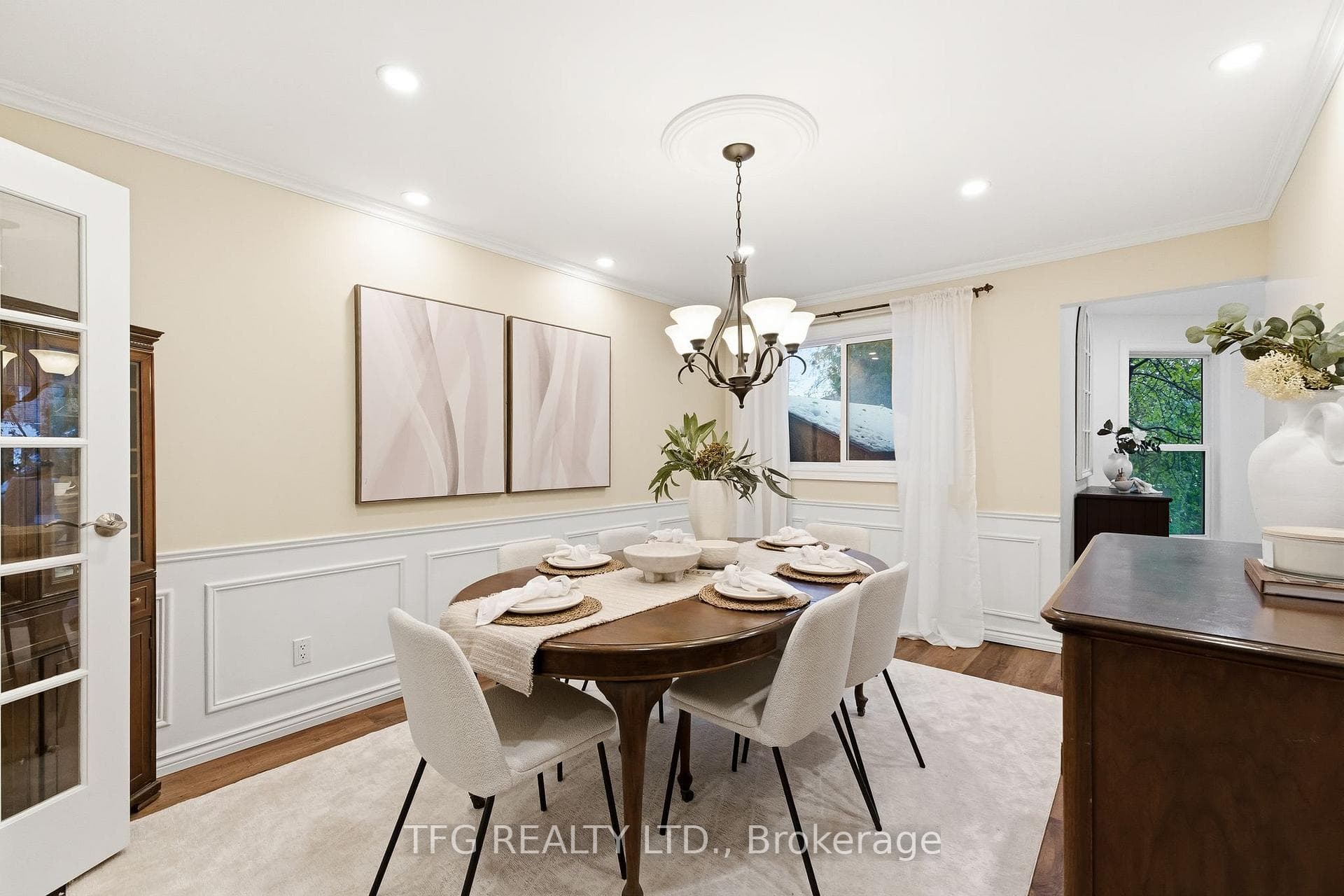 500 Sundown Crescent photo 9