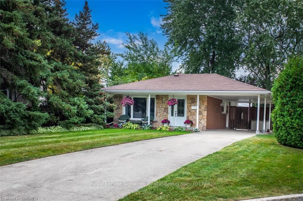 1252 TYRRELL Road photo 40