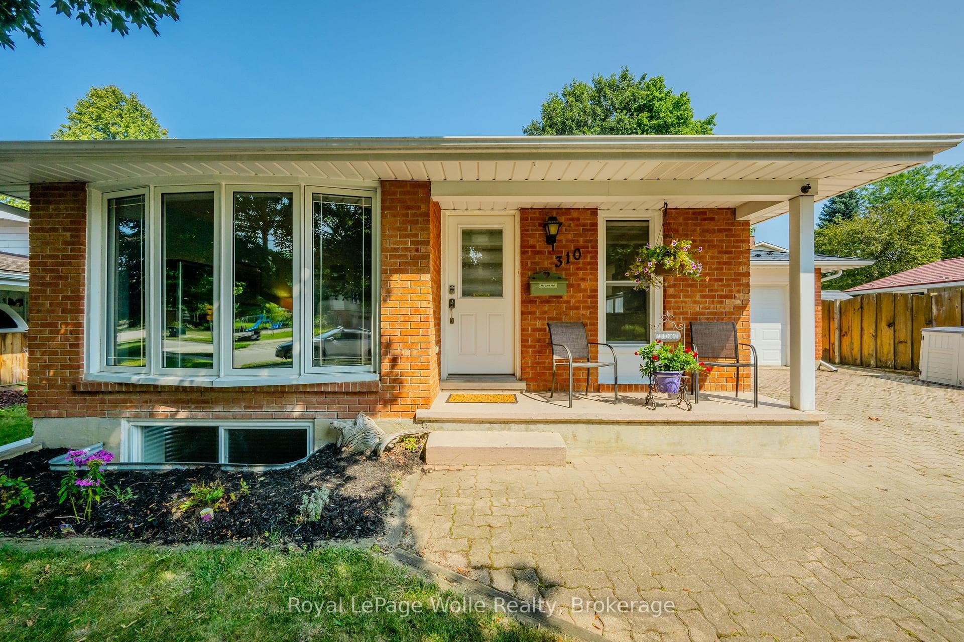 310 Sandowne Drive photo 6