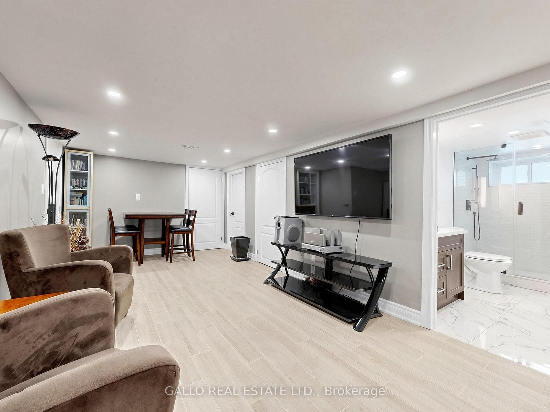 36 Elmvale Boulevard photo 19
