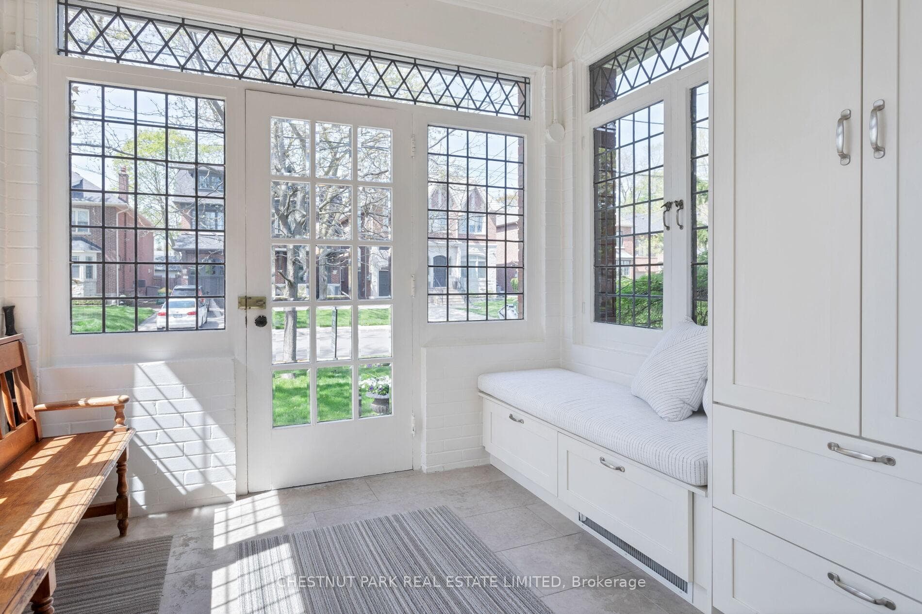 87 Brooke Avenue photo 5
