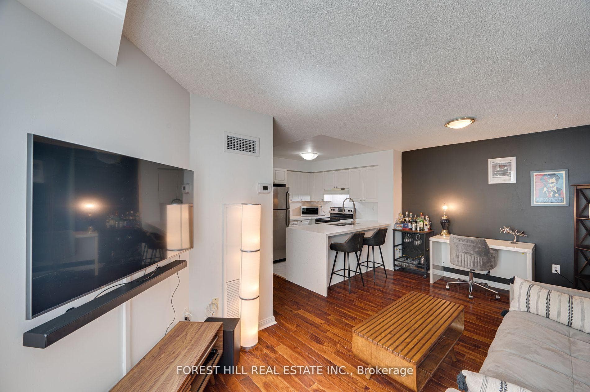 109 Front Street Unit 408 photo 5