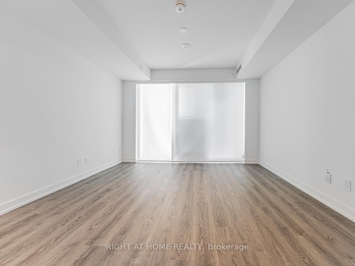 771 Yonge Street Unit 709 photo 10