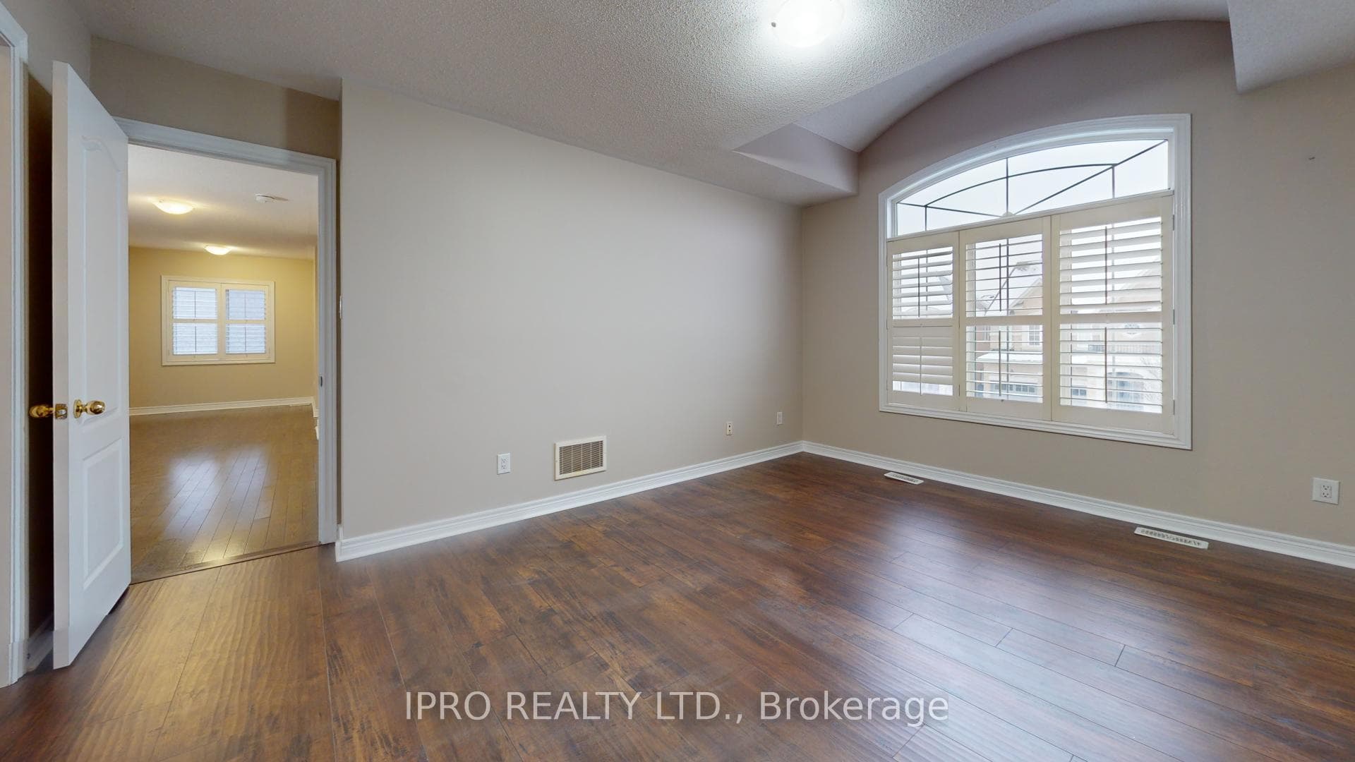 32 Bainsville Circle photo 16