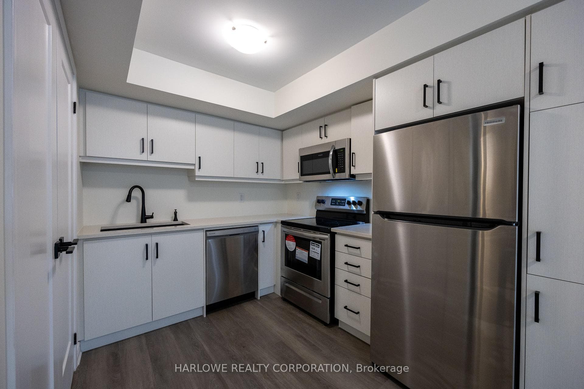 2787 Eglinton Avenue Unit 334 photo 3