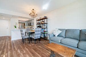 15 Northtown Way Unit 725 photo 6