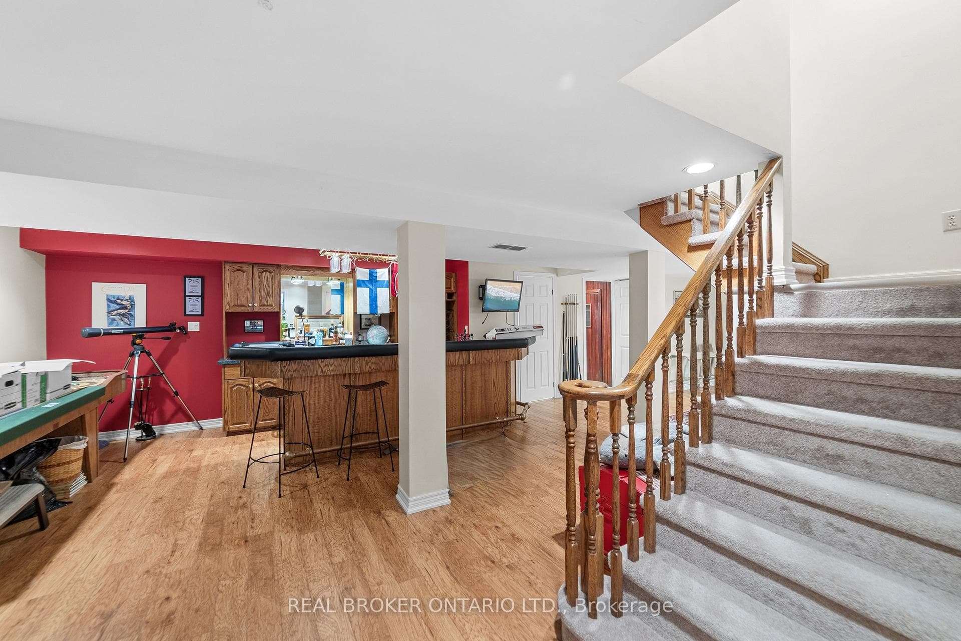 7 Templer Drive photo 32
