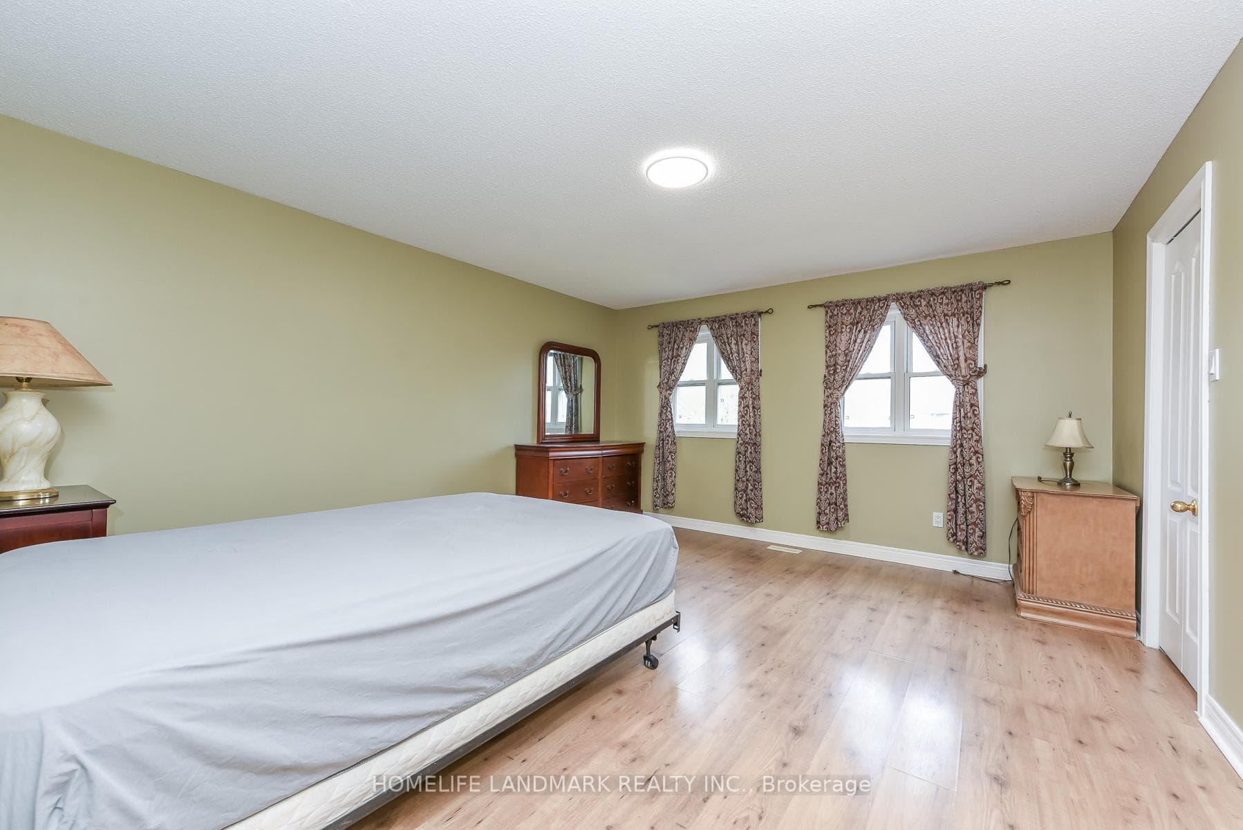 1153 Ogden Avenue photo 42