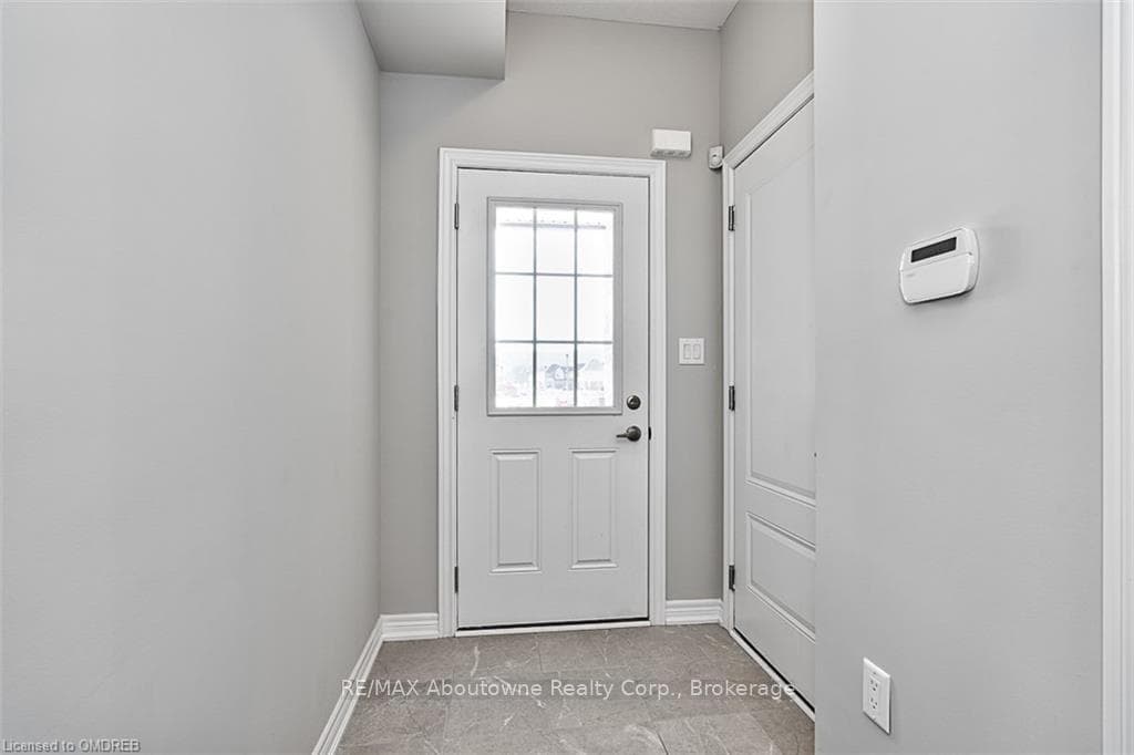 71 PINOT Crescent photo 4