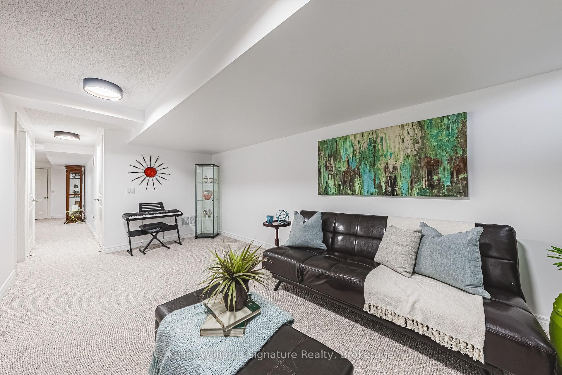 27 Dufay Road photo 34