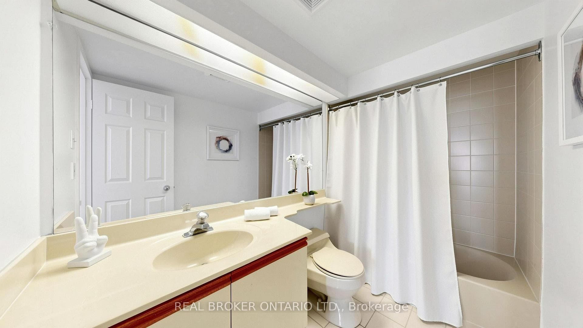 99 Harbour Square Unit 2108 photo 24