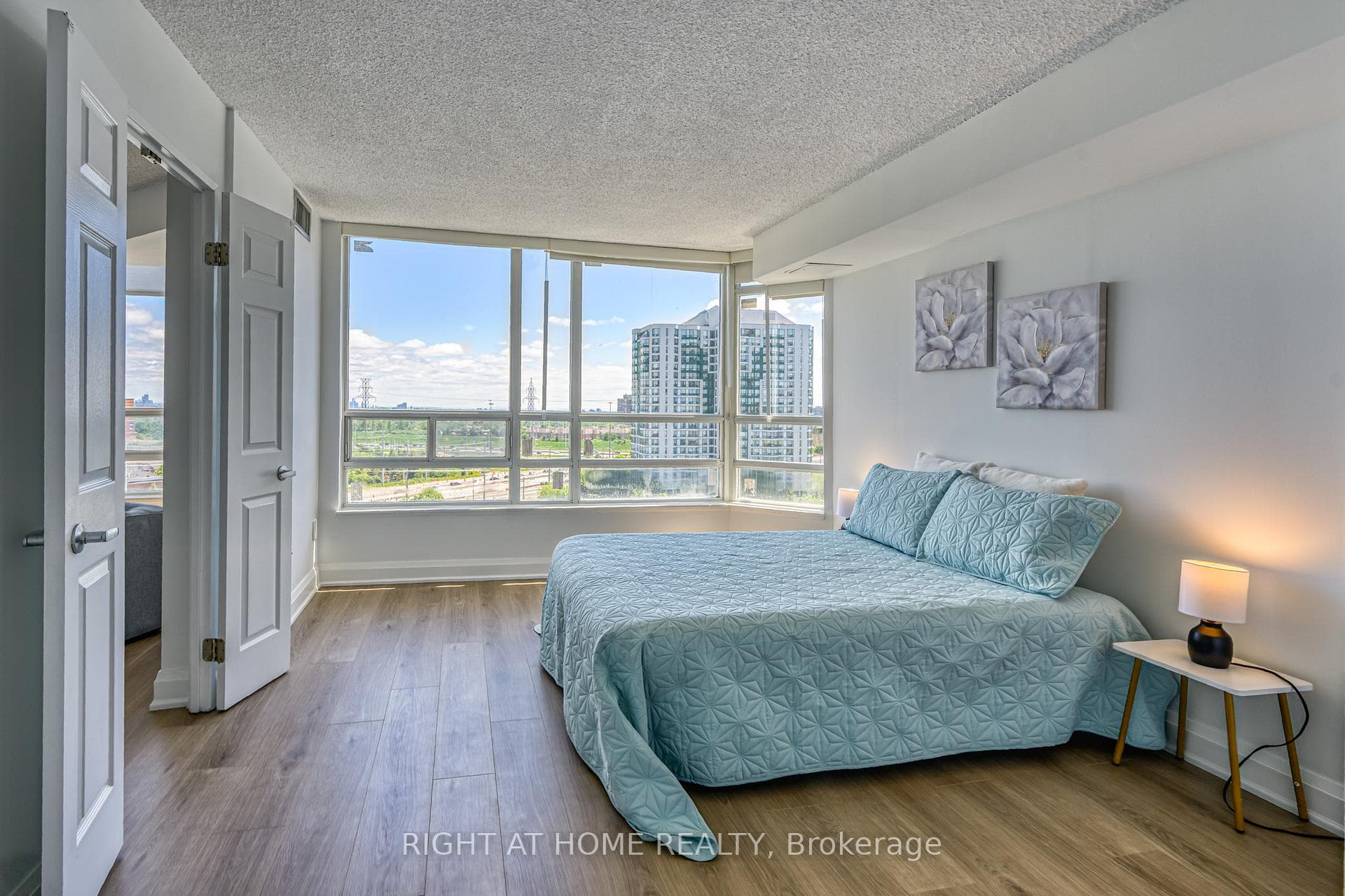 50 Kingsbridge Garden Circle Unit 1408 photo 13