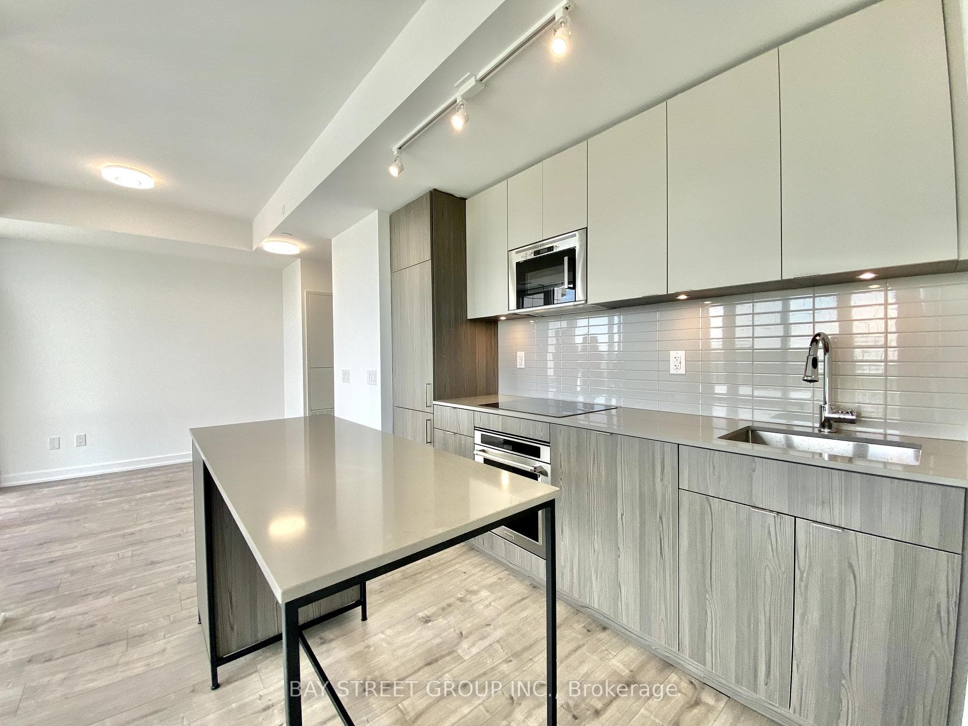 220 Missinnihe Way Unit 1313 photo 6