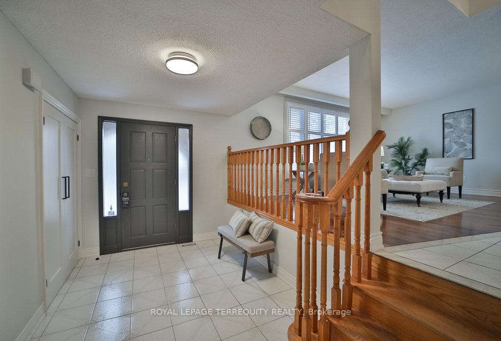 16 Mansfield Crescent photo 3