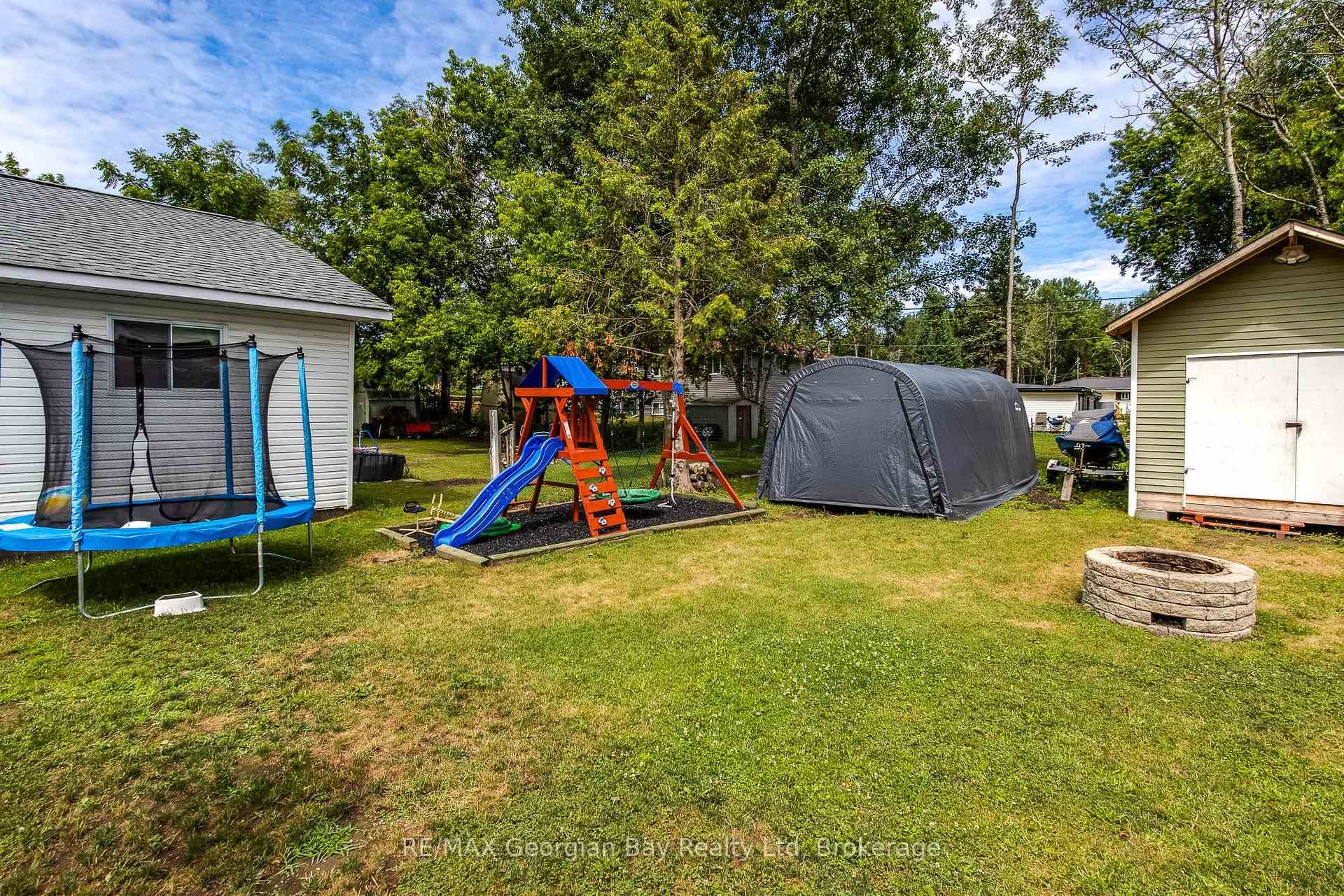 350 McNicoll Street photo 20