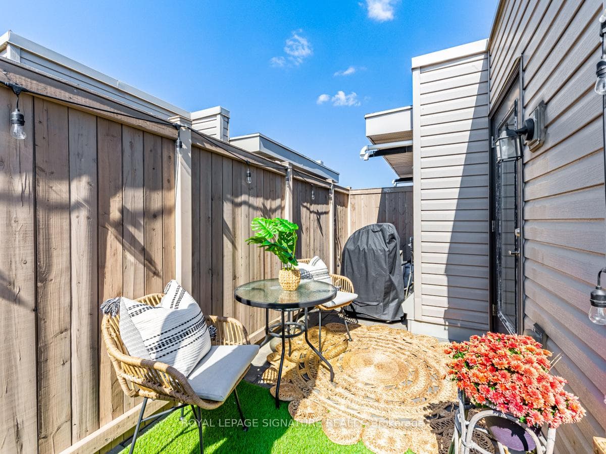 68 Winston Park Boulevard Unit 60 photo 19