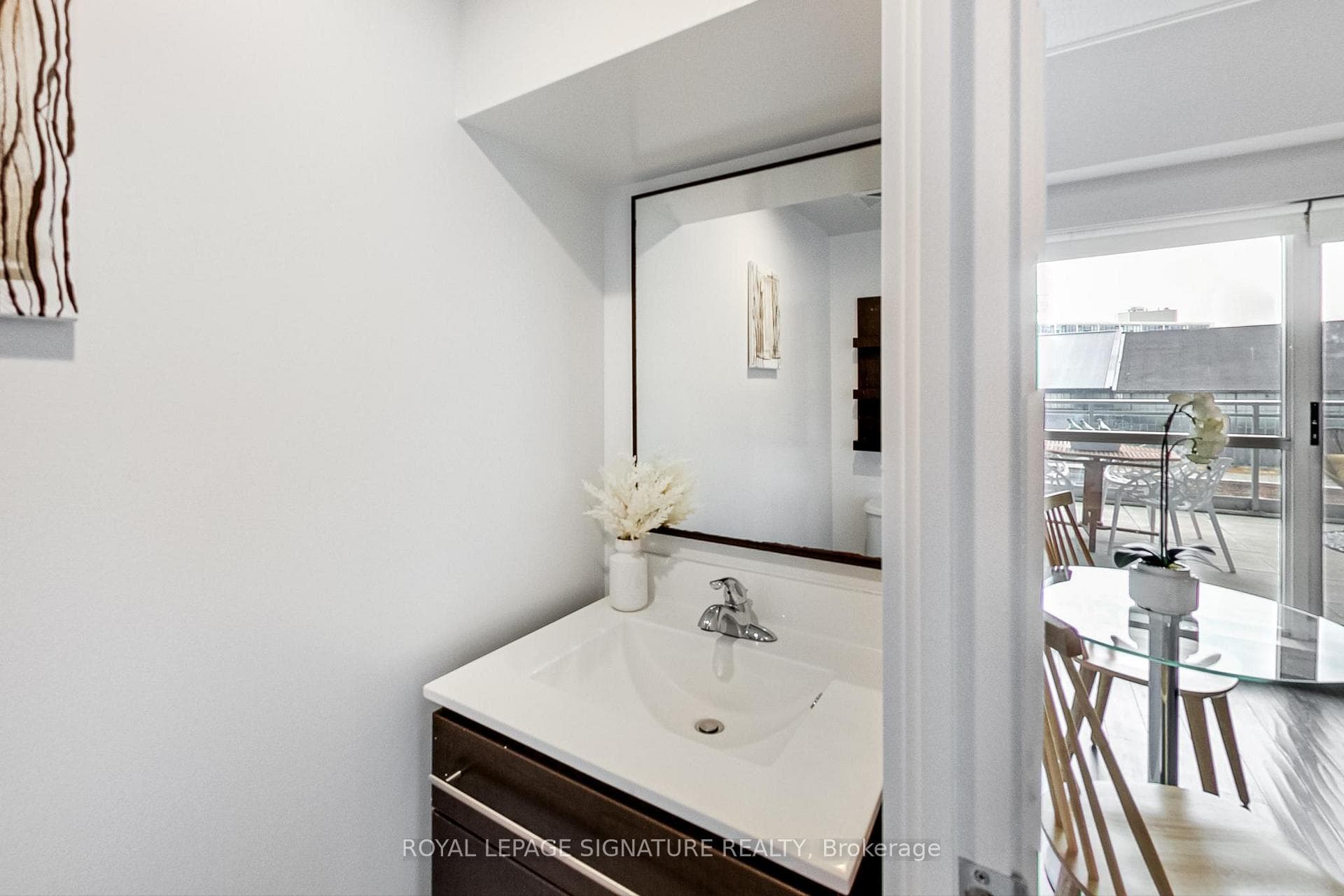 100 Western Battery Road Unit 212 photo 5