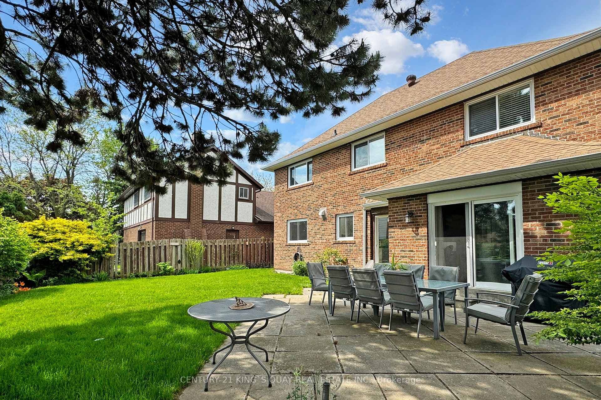 6 Terryhill Crescent photo 40