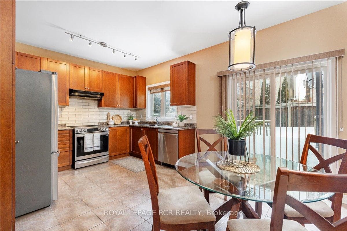 392 Kwapis Boulevard photo 12