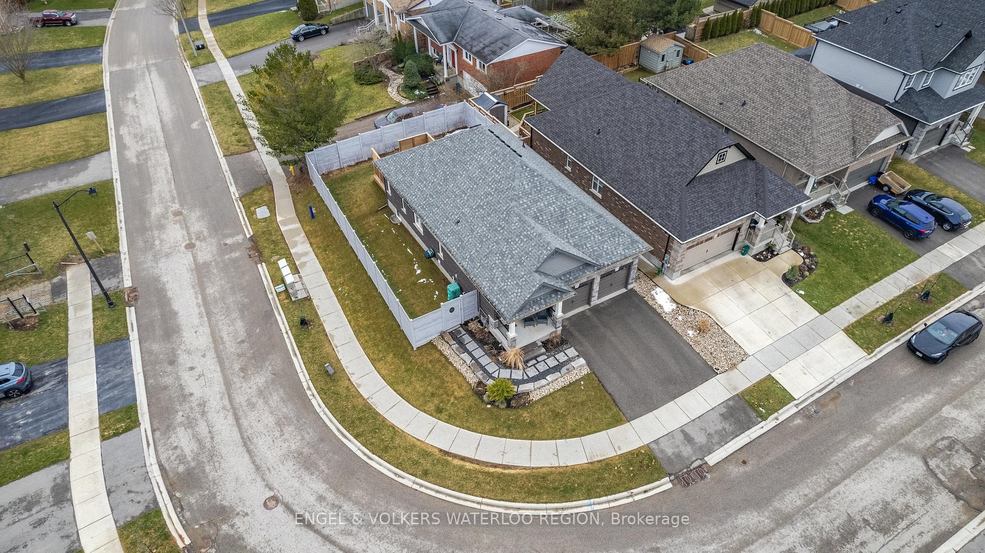 102 SNYDER Avenue photo 4
