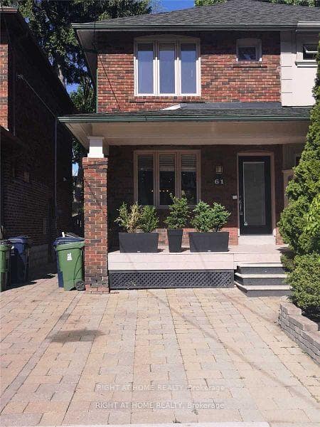 61 Unsworth Avenue photo 1