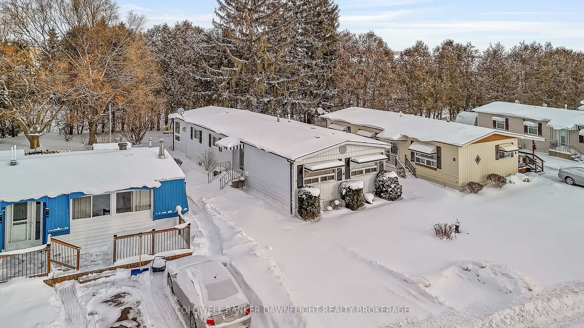 4 Redford Drive photo 34