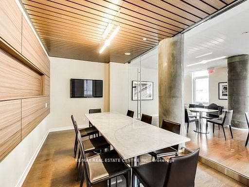 75 St Nicholas Street Unit 2801 photo 3
