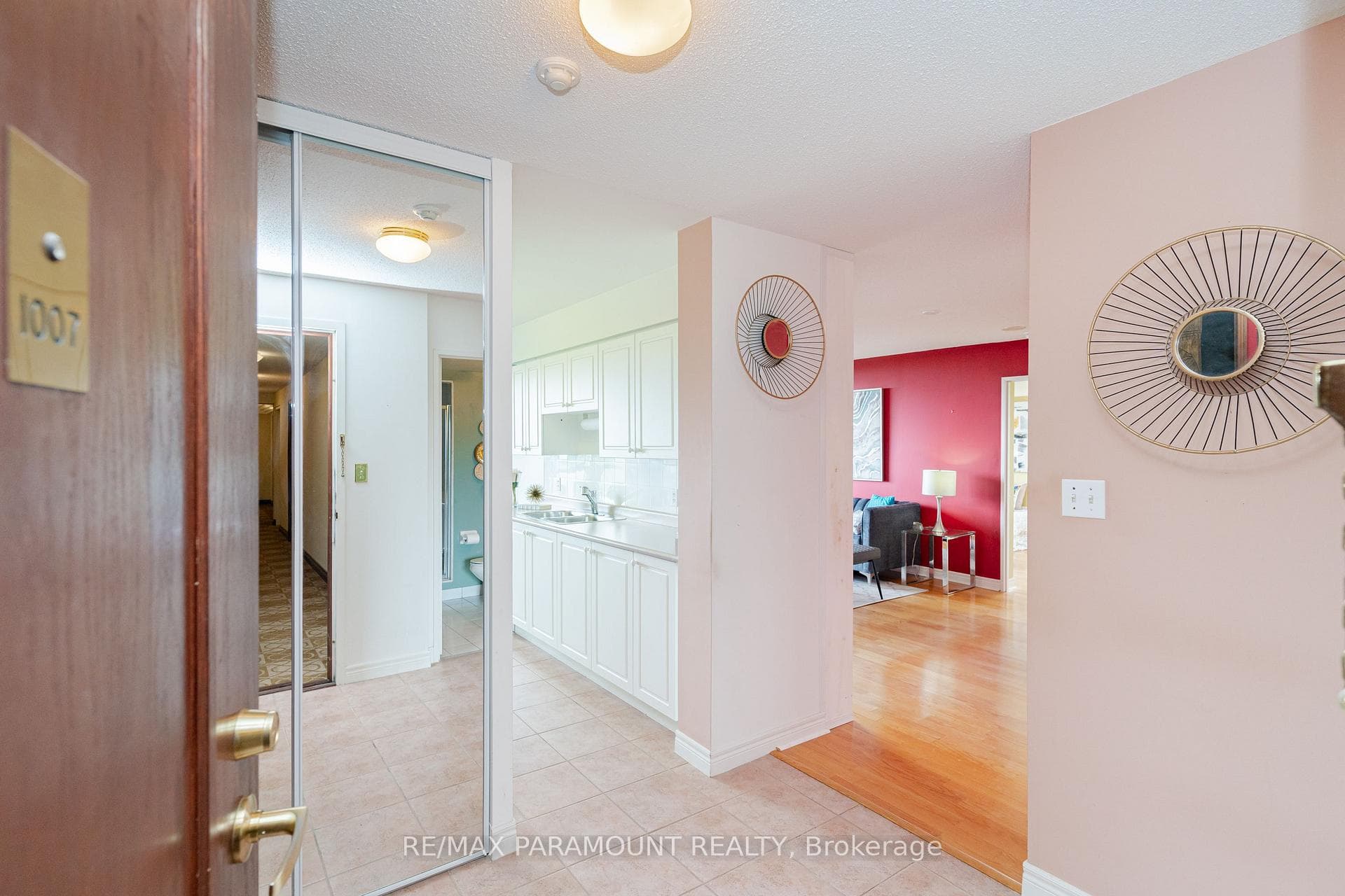 35 Merton Street Unit 1007 photo 8