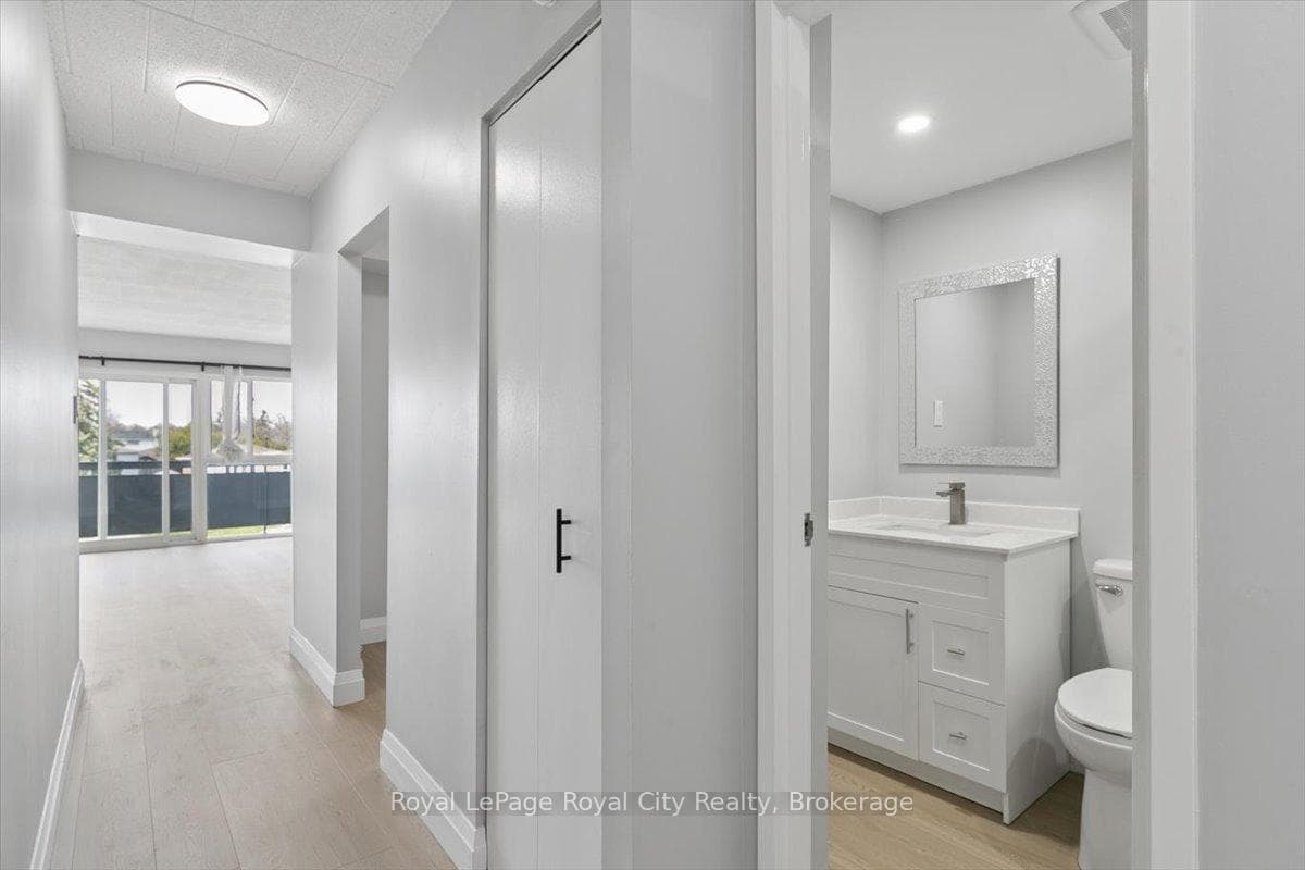 Bathroom 3 of 3