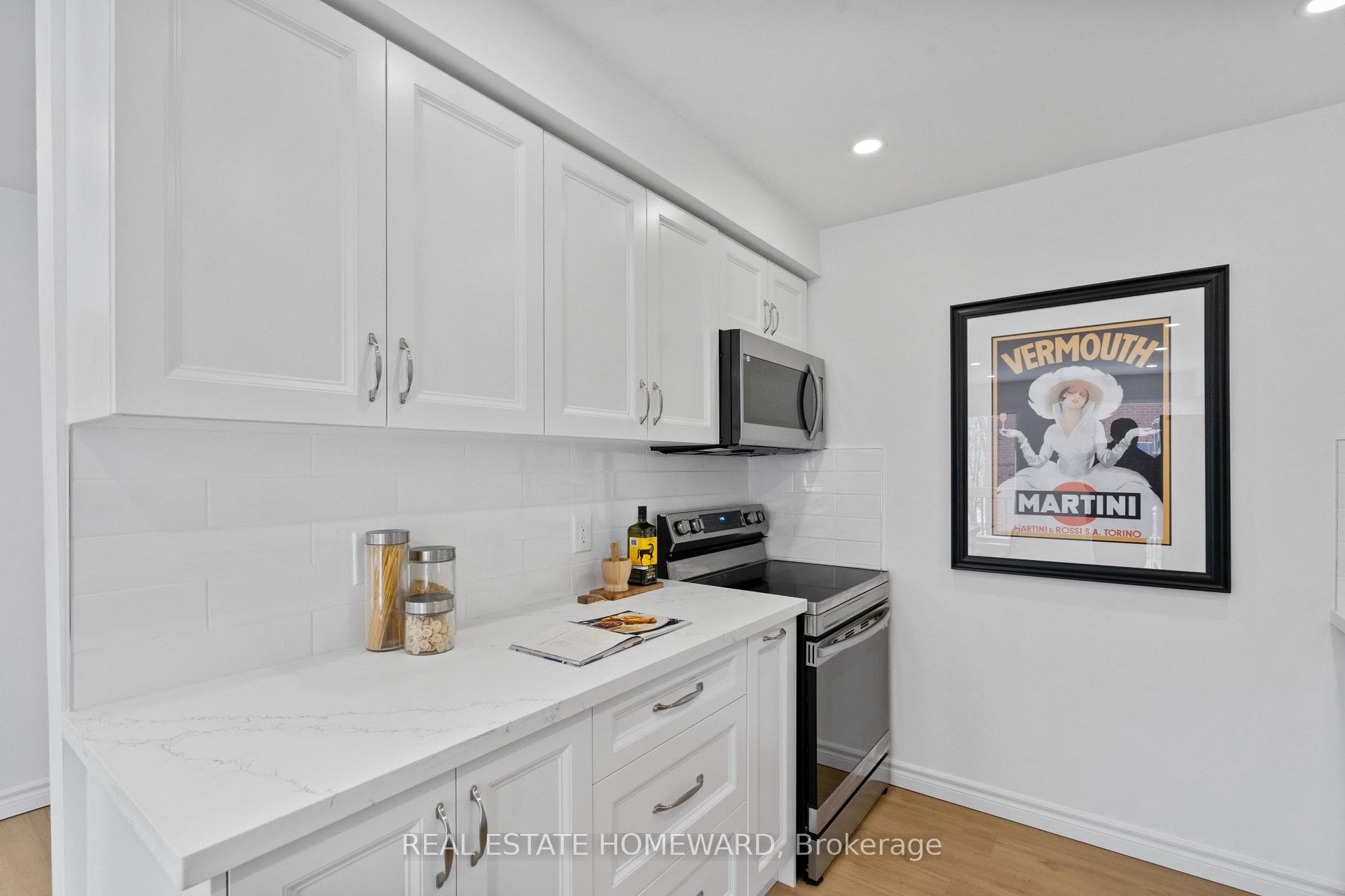 70 Stanley Terrace photo 12