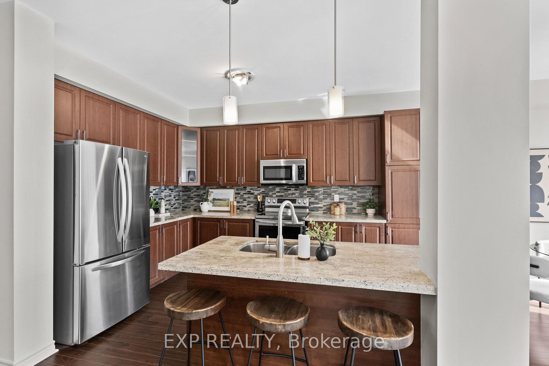12 Mantz Crescent photo 9