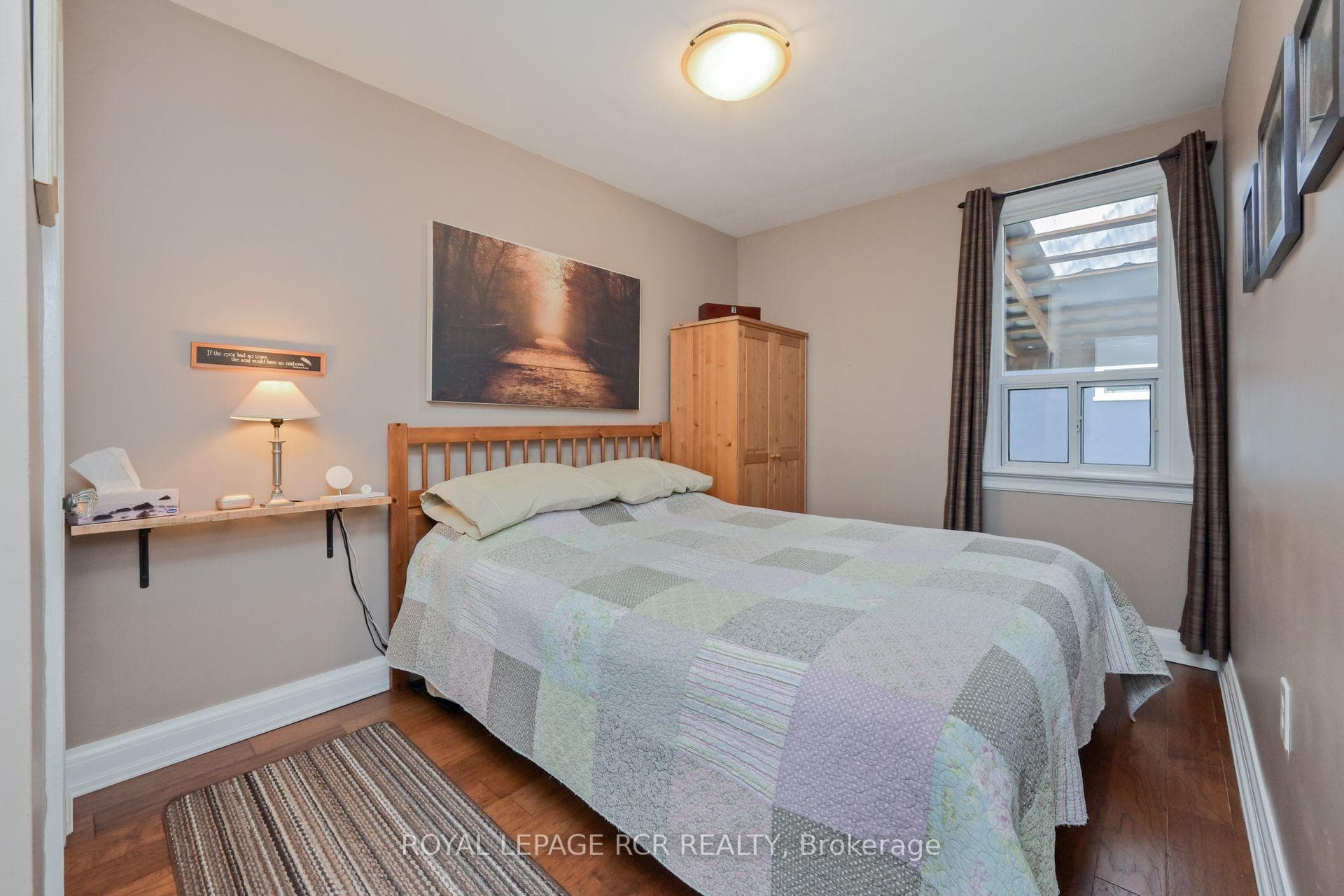 111 Paris Street photo 16