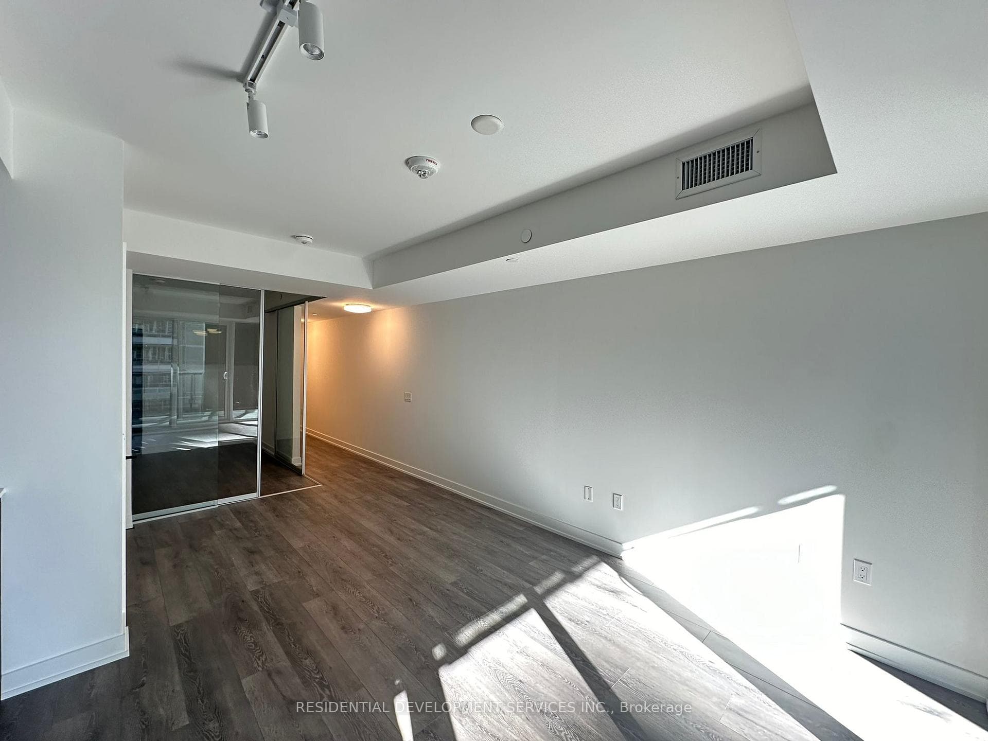 117 Broadway Avenue Unit 417 S photo 5