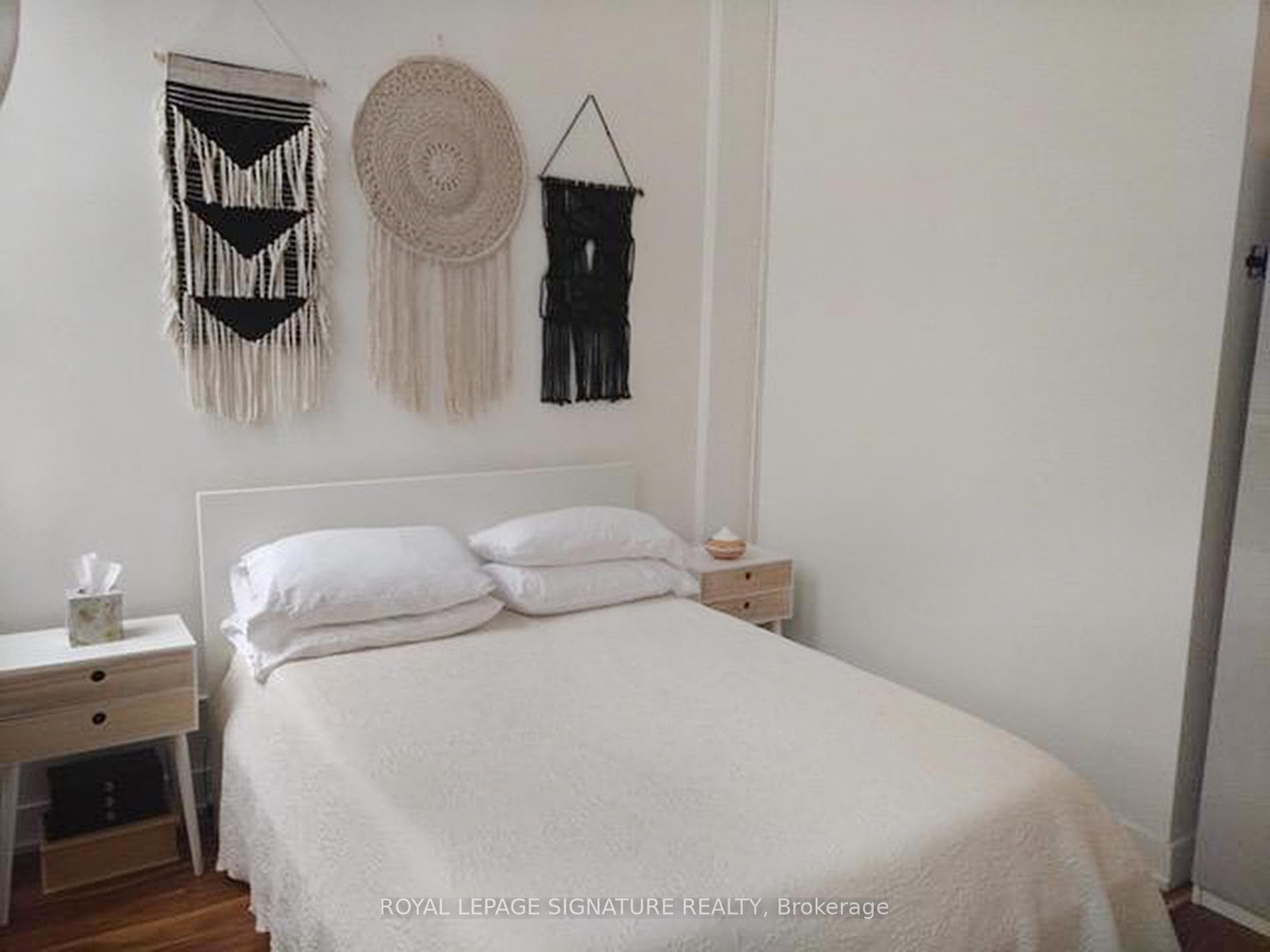 245 Carlaw Avenue Unit 512 photo 5