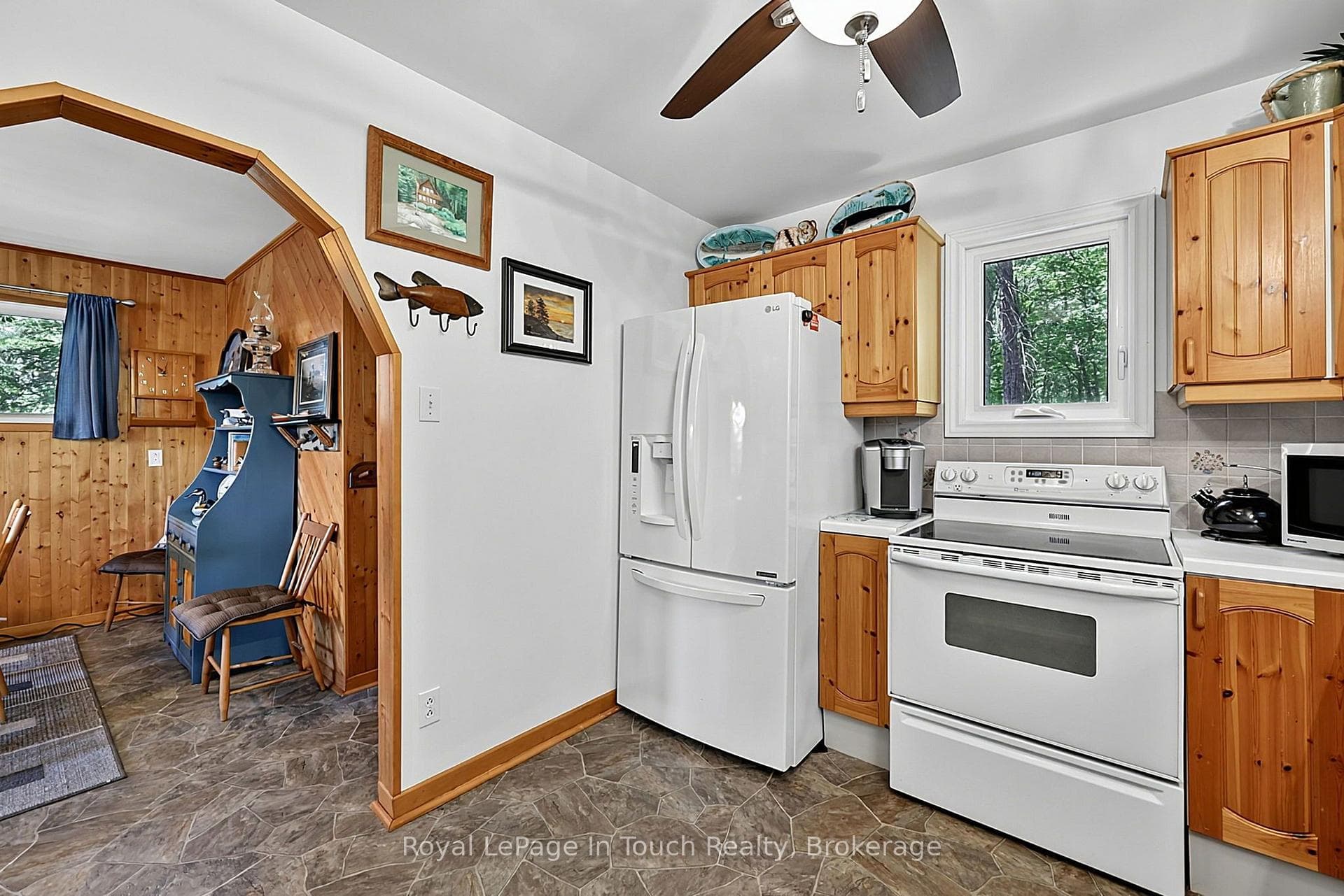 B207 Lot 26 Island photo 40