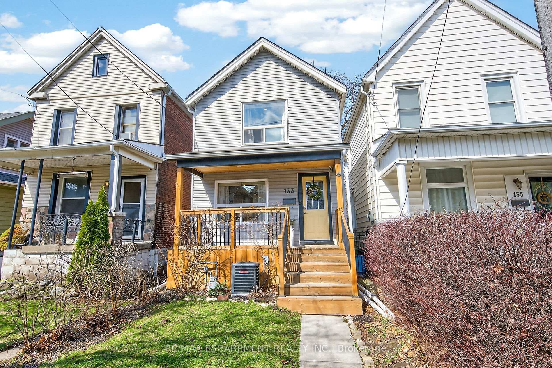133 Avondale Street photo 2