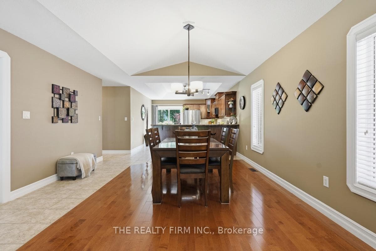 813 Leacock Way photo 10