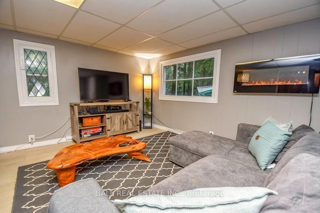 1368 Blairhampton Road photo 7