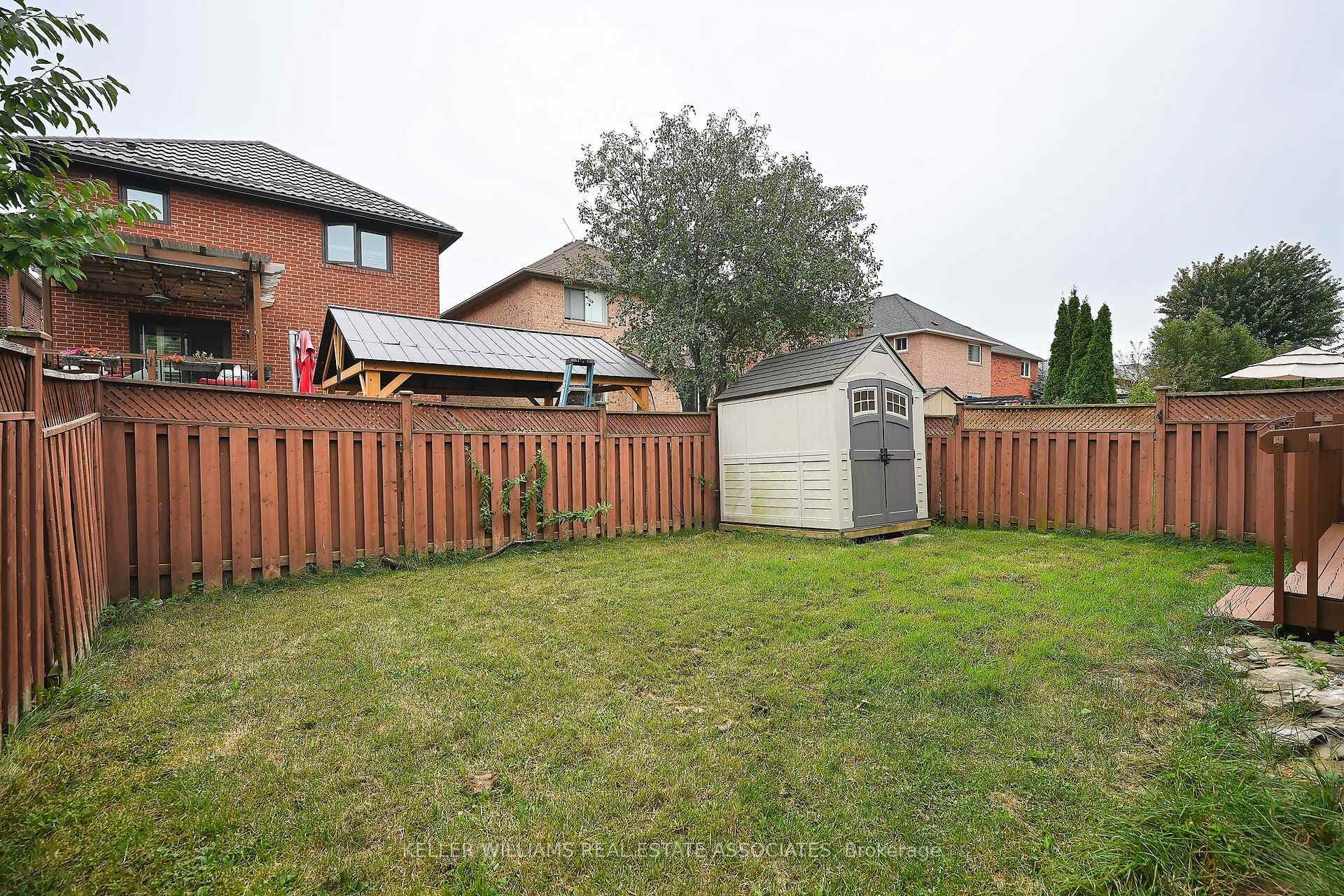 3845 Althorpe Circle photo 40