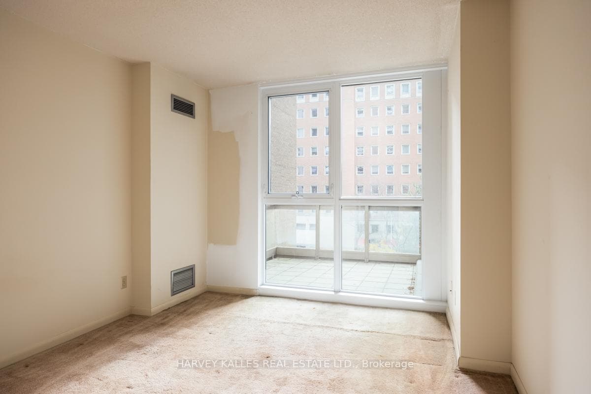 278 Bloor Street Unit 601 photo 23