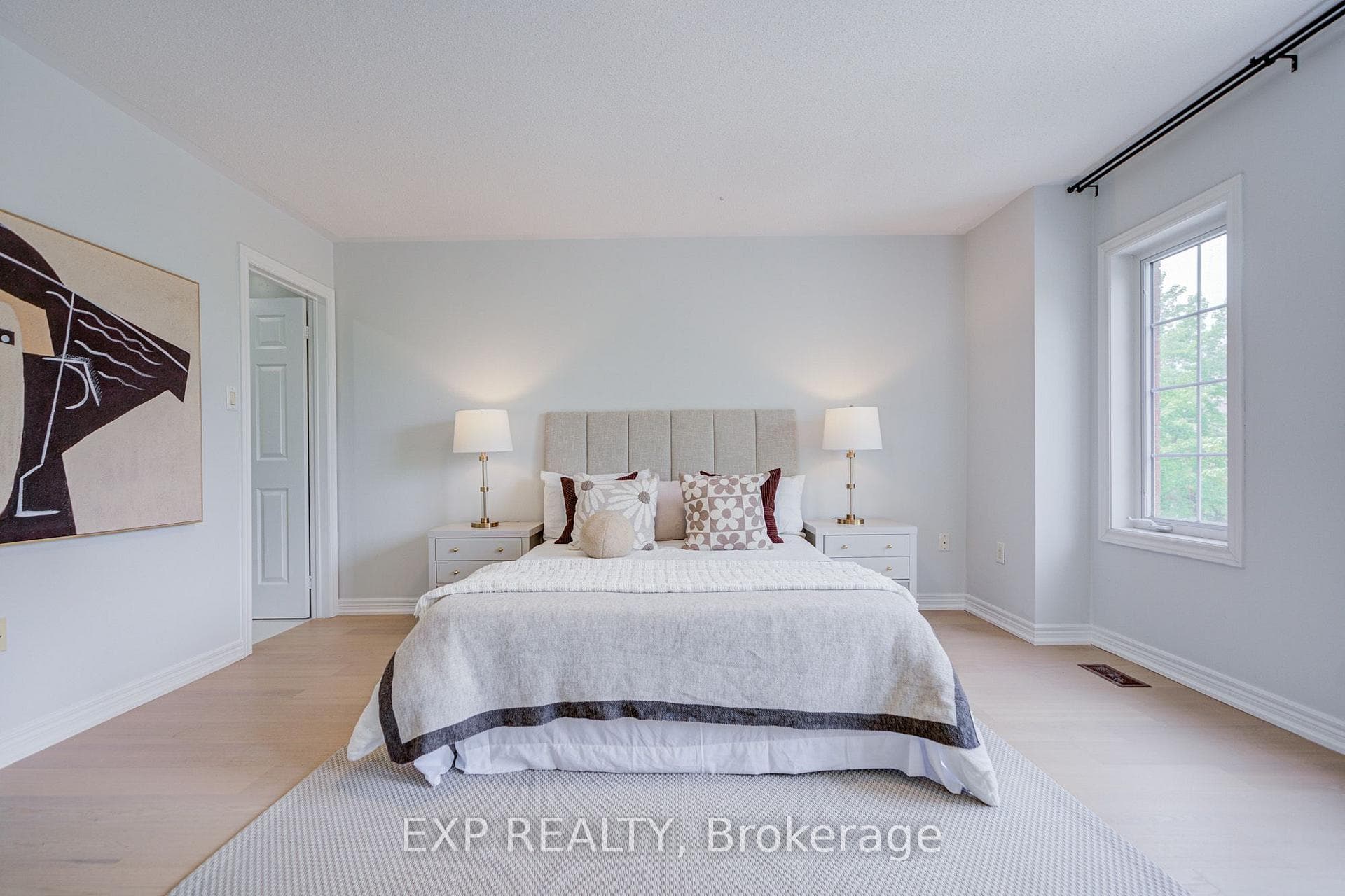71 Futura Avenue photo 34