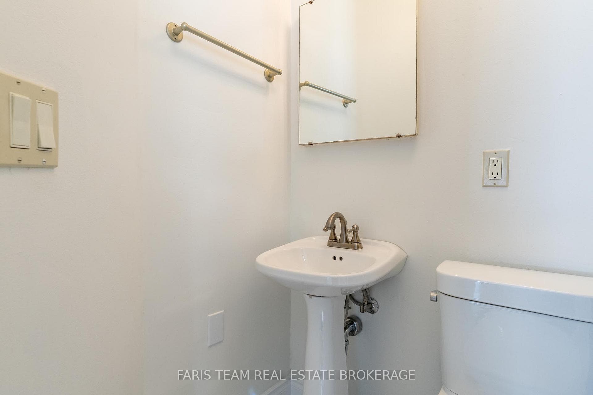193 Gouett Street photo 24
